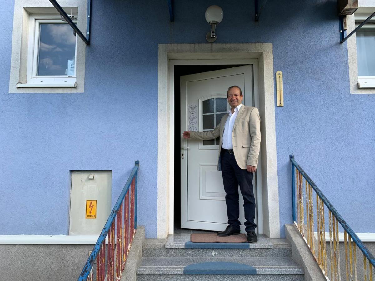 Abdalla Apartments Knittelfeld Eksteriør bilde