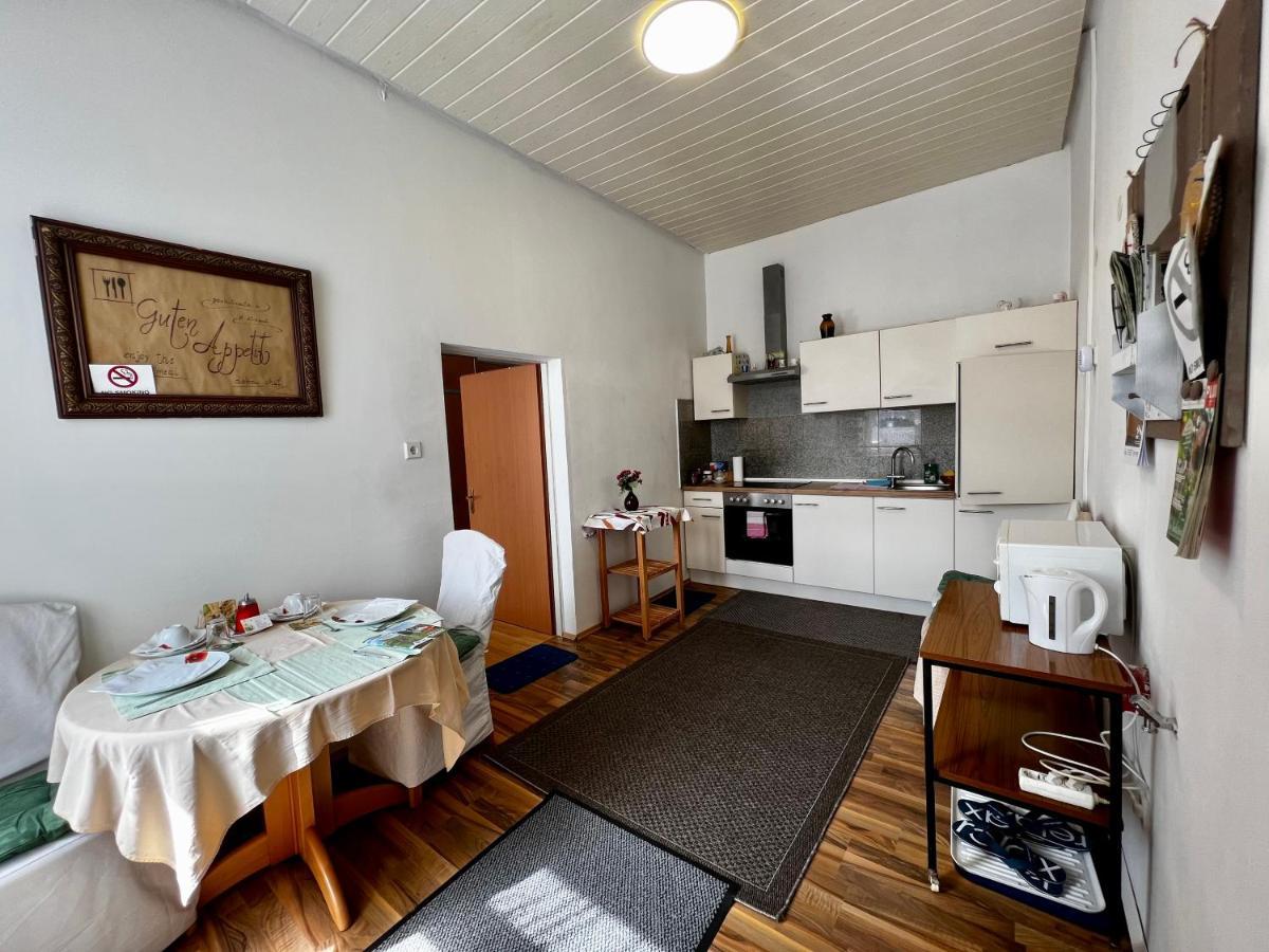 Abdalla Apartments Knittelfeld Eksteriør bilde